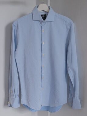 Tailored Light Blue Men's Dress Shirt - Classic Spread Collar